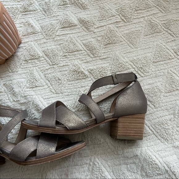 Eileen Fisher Kirby Metallic Leather Strappy Block Heel Sandals - Picture 4 of 6